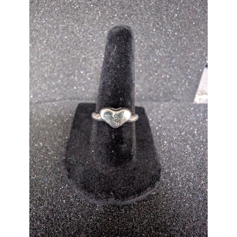 Broken Heart Silver Ring -‎ size 7